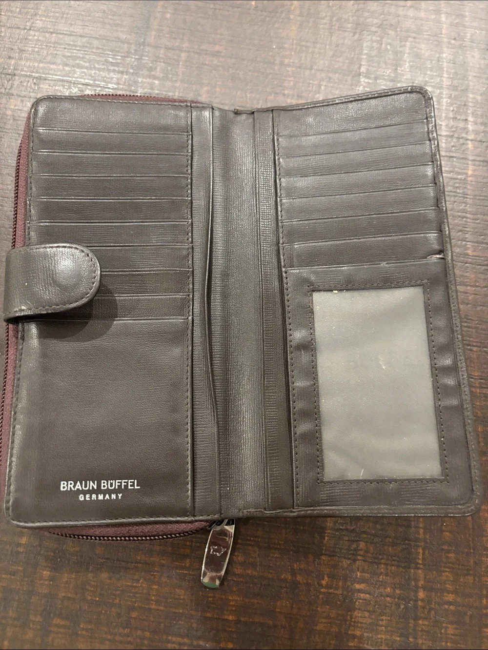 Authentic Braun Büffel Leather Zip-Around Long Wallet